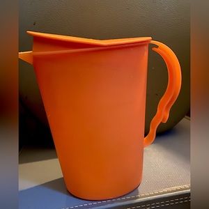 Tupperware Orange Pitcher Impressions Slim Rocked Lid